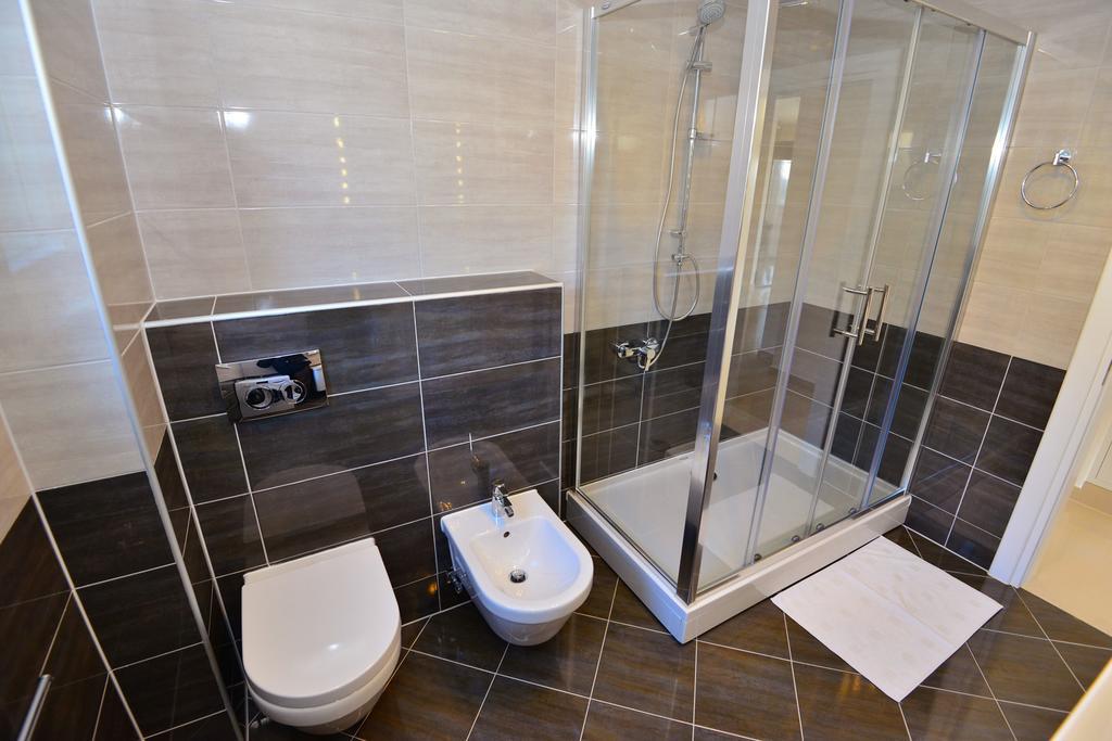 Apartments Villa Coratina Трогир Екстериор снимка